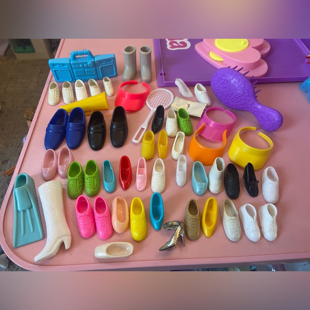 Mostly Vintage Barbie shoes and other accessories
